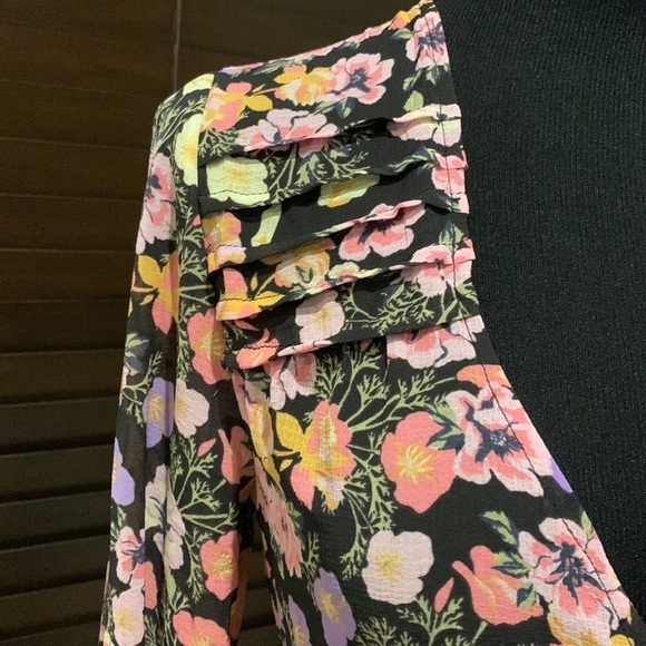 Free People New Tie Front Top - Size XS/S - Picture 7 of 13